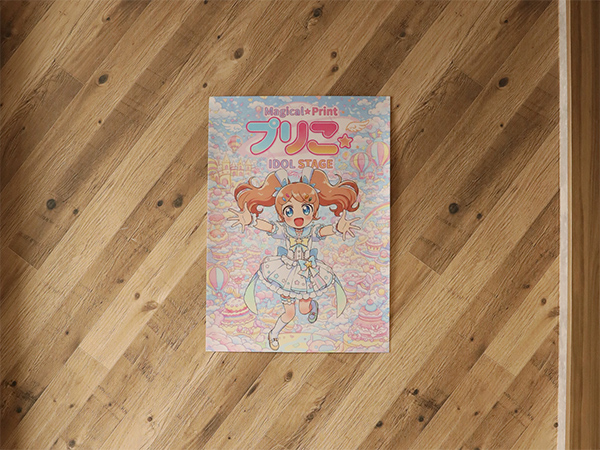 壁紙用剥がせる両面テープを使用して壁にかけられたポスター